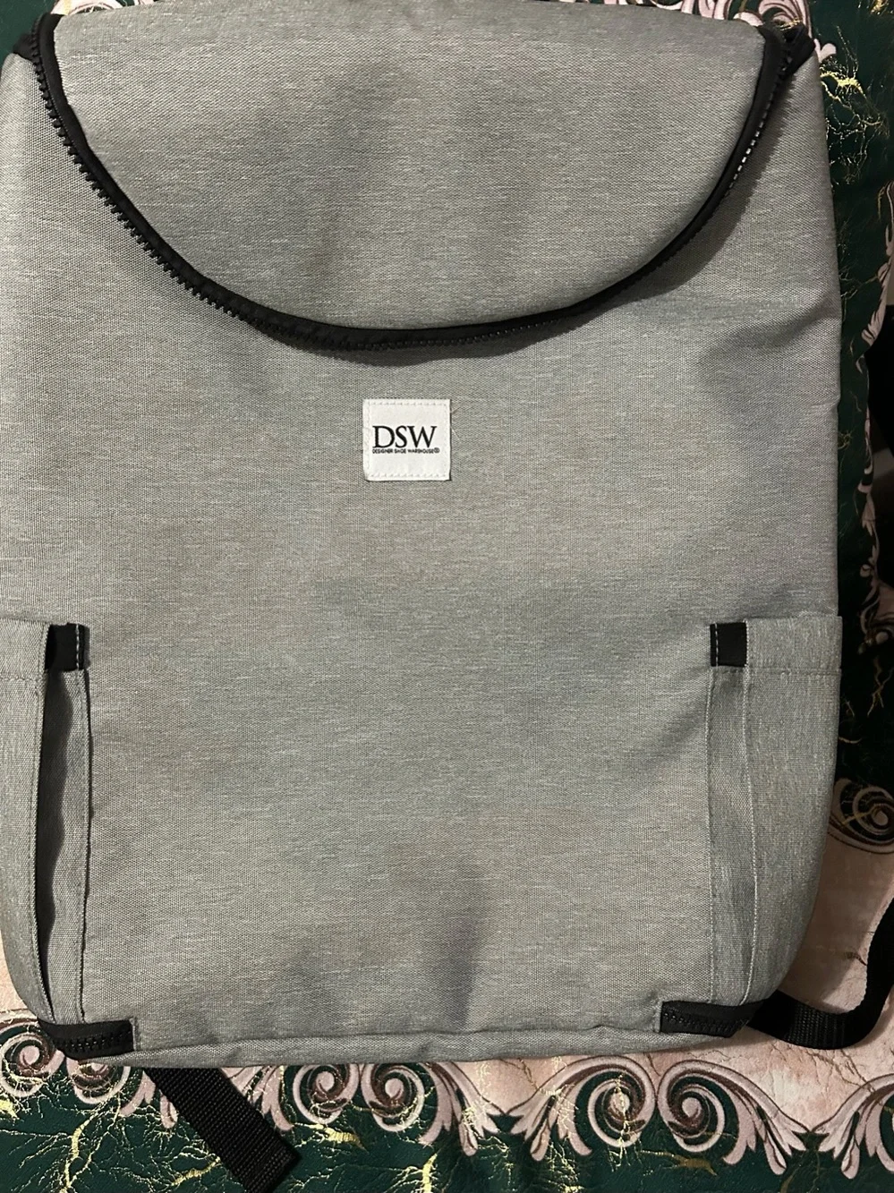 DSW simple modern